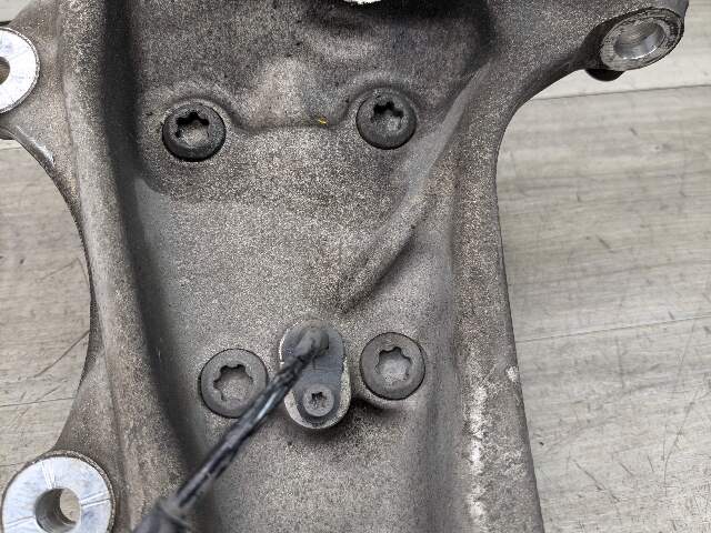 OEM BMW F10 F06 F12 F13 RWD Front Right Side Hub Spindle Carrier Knuckle
