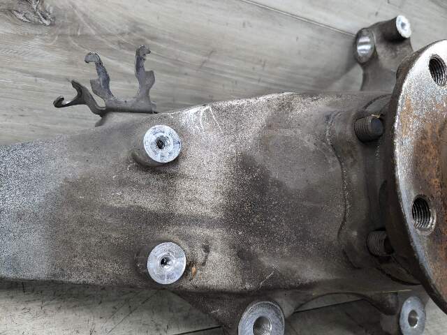 OEM BMW F10 F06 F12 F13 RWD Front Right Side Hub Spindle Carrier Knuckle