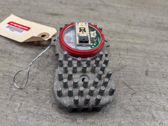 OEM BMW E82 E88 E92 E93 F32 F33 Headlight LED Light Module Ballast Insert Unit