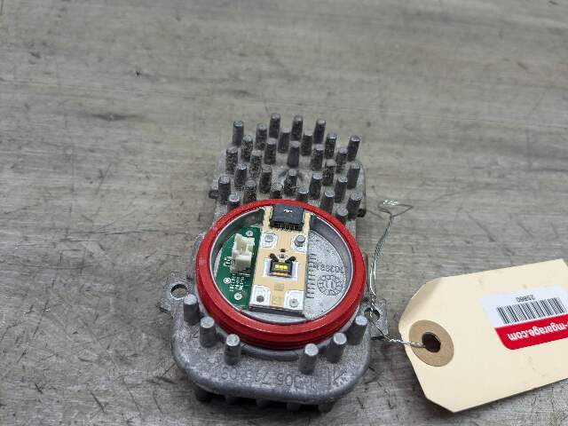 OEM BMW E82 E88 E92 E93 F32 F33 Headlight LED Light Module Ballast Insert Unit