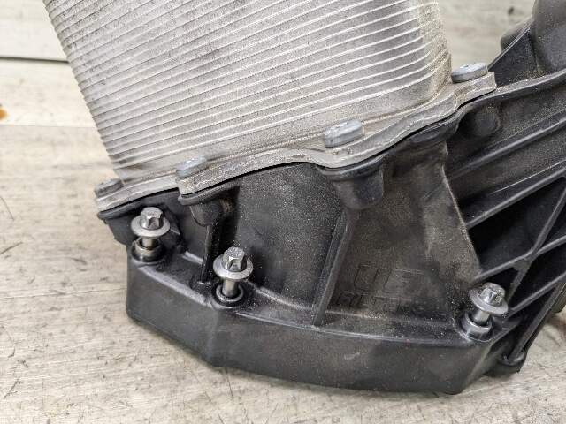 16-21 OEM F22 F23 F30 F32 F33 F36 G30 M240 330 430 540 B58 Oil Filter Housing