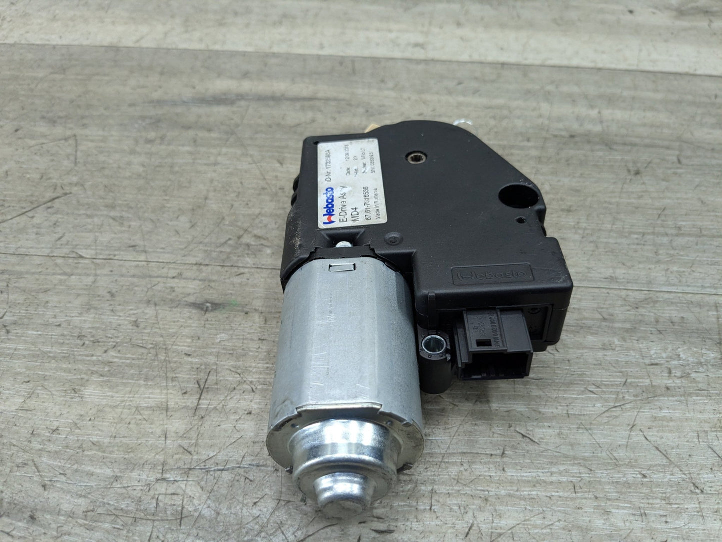 OEM BMW F06 F82 F80 F13 F01 F10 M2 M3 M4 M6 Upper Sunroof Moon Roof Motor Unit