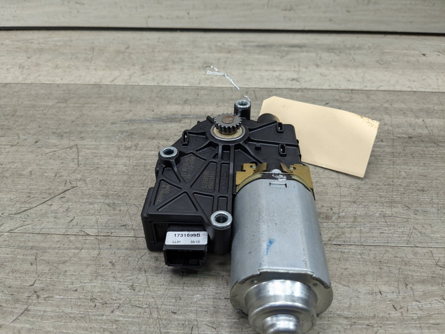 OEM BMW F06 F82 F80 F13 F01 F10 M2 M3 M4 M6 Upper Sunroof Moon Roof Motor Unit
