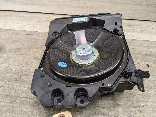 OEM BMW F22 F36 F32 F30 F23 230 335 428 435 Sub Subwoofers HiFi Audio Speaker
