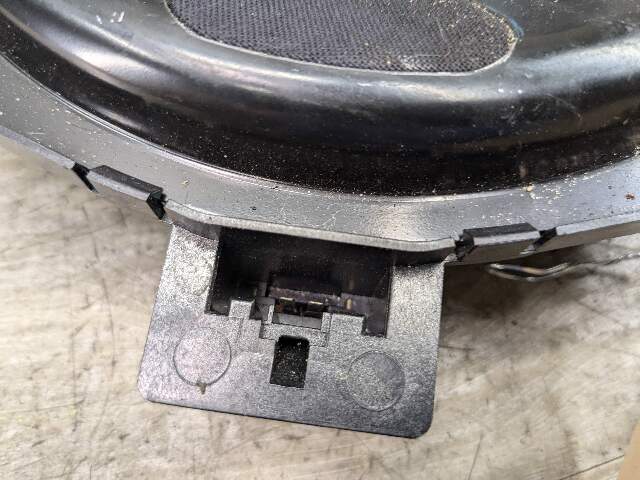 OEM BMW F22 F36 F32 F30 F23 230 335 428 435 Sub Subwoofers HiFi Audio Speaker