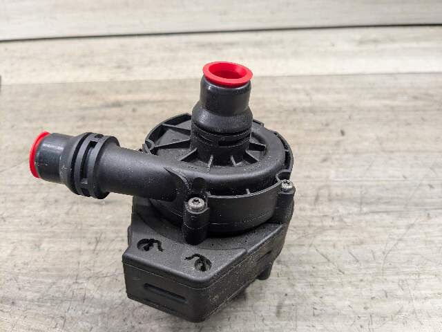 18-21 OEM BMW G01 X3 G02 X4 30 M40 B46 B58 Engine Auxiliary Water Pump Cooling