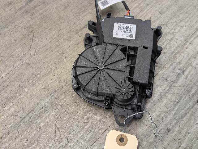 18-21 OEM BMW G30 M550 F90 M5 Trunk Lid Actuator Latch Lock System Assembly