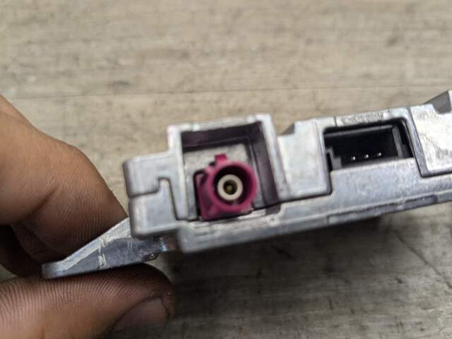 OEM BMW G01 G02 G05 G07 X3 X4 X5 X7 Z4 LTE Compensator GPS Control Module