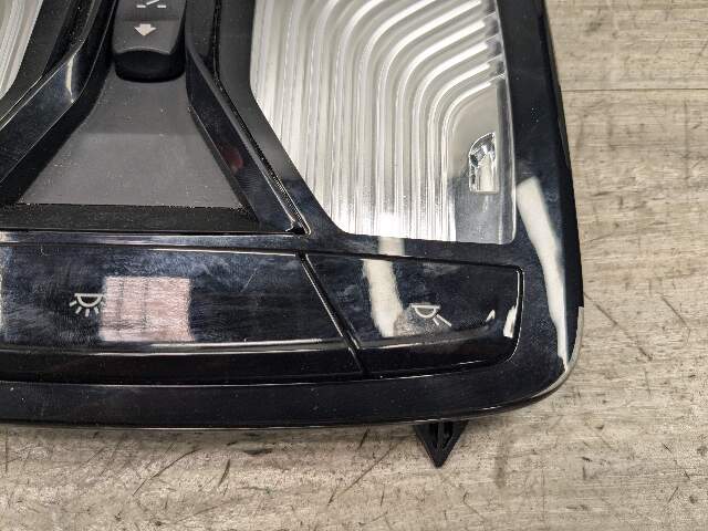 OEM BMW G01 G02 G20 G30 X3 530 540 M550 Front Roof Console Dome Light SOS Switch