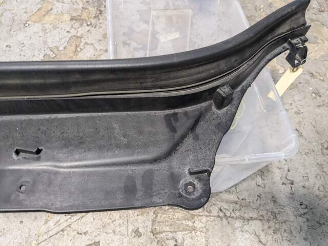 OEM BMW G01 G02 X3 X4 F97 F98 Windshield Wiper Cowl Top Cover Panel Griile