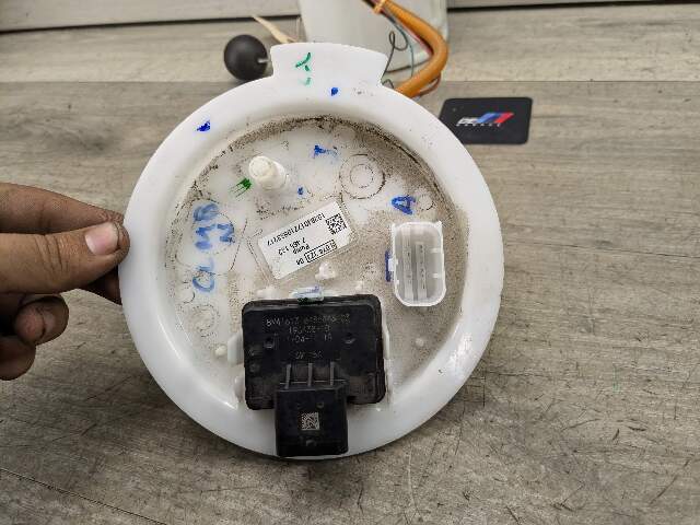 OEM BMW X3M X4M F97 F98 Engine Gas Tank Fuel Pump Sending Unit Assembly