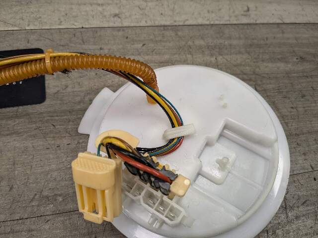 OEM BMW X3M X4M F97 F98 Engine Gas Tank Fuel Pump Sending Unit Assembly