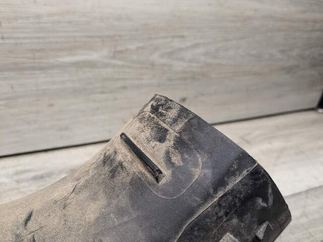 OEM BMW F97 F98 X3M X4M Center Right Passenger Side Air Intake Hose Pipe Duct
