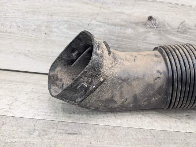 OEM BMW F97 F98 X3M X4M Center Right Passenger Side Air Intake Hose Pipe Duct