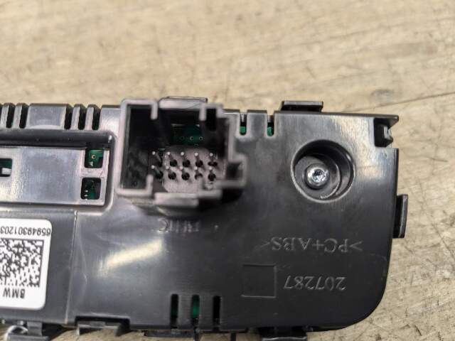 OEM BMW G20 G22 G23 G26 G80 G82 G83 Rear AC Air Climate Control Switch Module