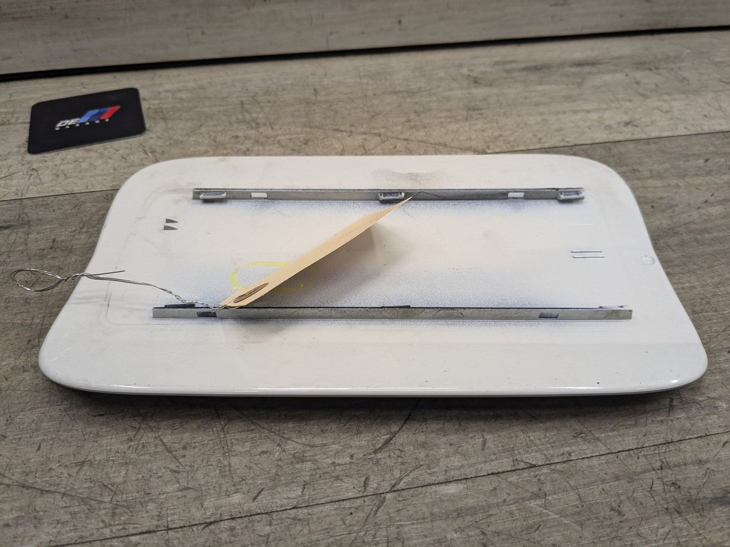 OEM BMW G20 G80 330 M340 M3 Rear Fuel Gas Tank Flap Filler Lid Cover Cap White