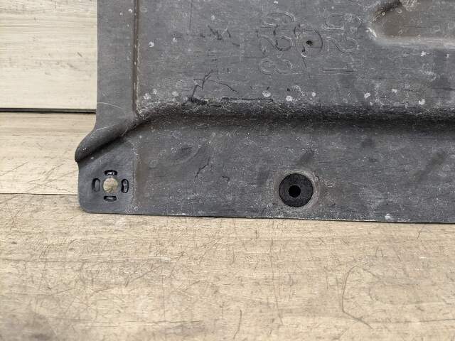 OEM BMW G20 G22 G23 M340 M440 Rear Right Underbody Tank Splash Guard Cover