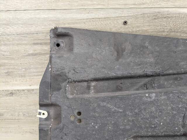 OEM BMW G20 G22 G23 M340 M440 Rear Right Underbody Tank Splash Guard Cover