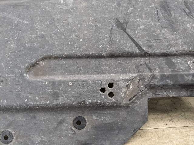 OEM BMW G20 G22 G23 M340 M440 Rear Right Underbody Tank Splash Guard Cover