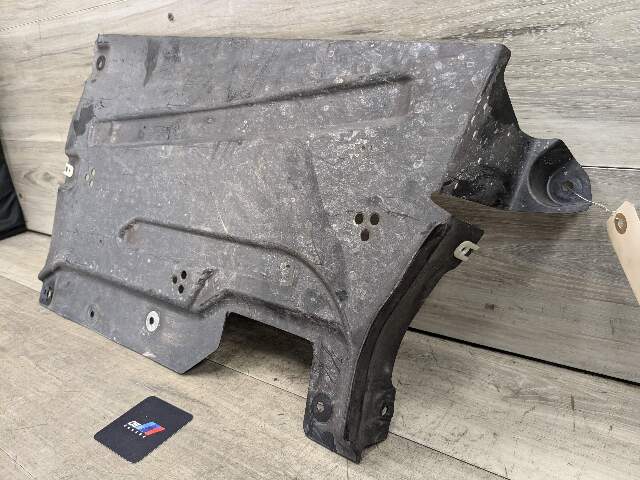 OEM BMW G20 G22 G23 M340 M440 Rear Right Underbody Tank Splash Guard Cover