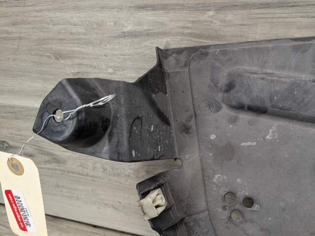 OEM BMW G20 G22 G23 M340 M440 Rear Right Underbody Tank Splash Guard Cover