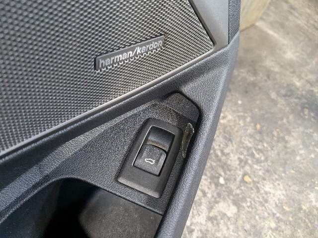 OEM BMW G20 330 M340 FRONT Left Driver SIde Interior Door Panel Card Cover Black