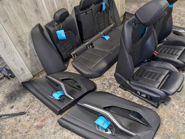 *NOTE* OEM BMW G20 330 M340 Driver Passenger Seats Door Panel Interior Leather