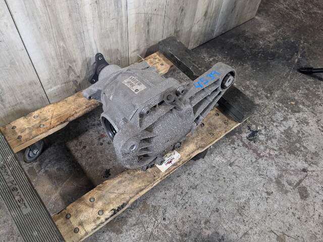 16-20 OEM BMW G11 G12 G30 M550 750 M760 AWD Rear Differential Axle Carrier 2.81
