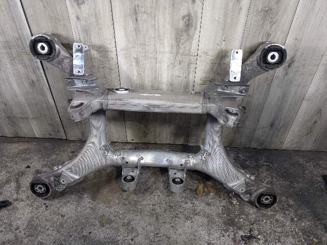 OEM BMW G11 G12 G16 G30 Rear Axle Support Suspension Subframe Crossmember