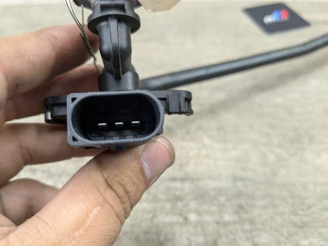 OEM BMW G20 G30 X3 X4 X5 X6 Fuel Tank Breather Ventilation Map pressure sensor