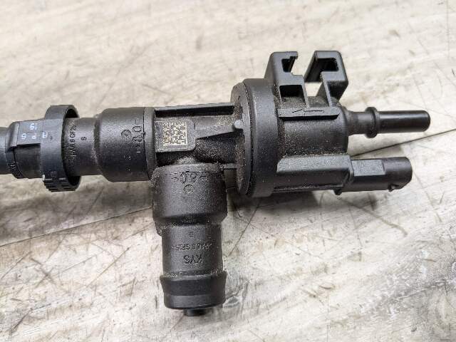 OEM BMW G20 G30 X3 X4 X5 X6 Fuel Tank Breather Ventilation Map pressure sensor