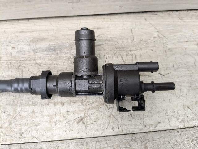 OEM BMW G20 G30 X3 X4 X5 X6 Fuel Tank Breather Ventilation Map pressure sensor
