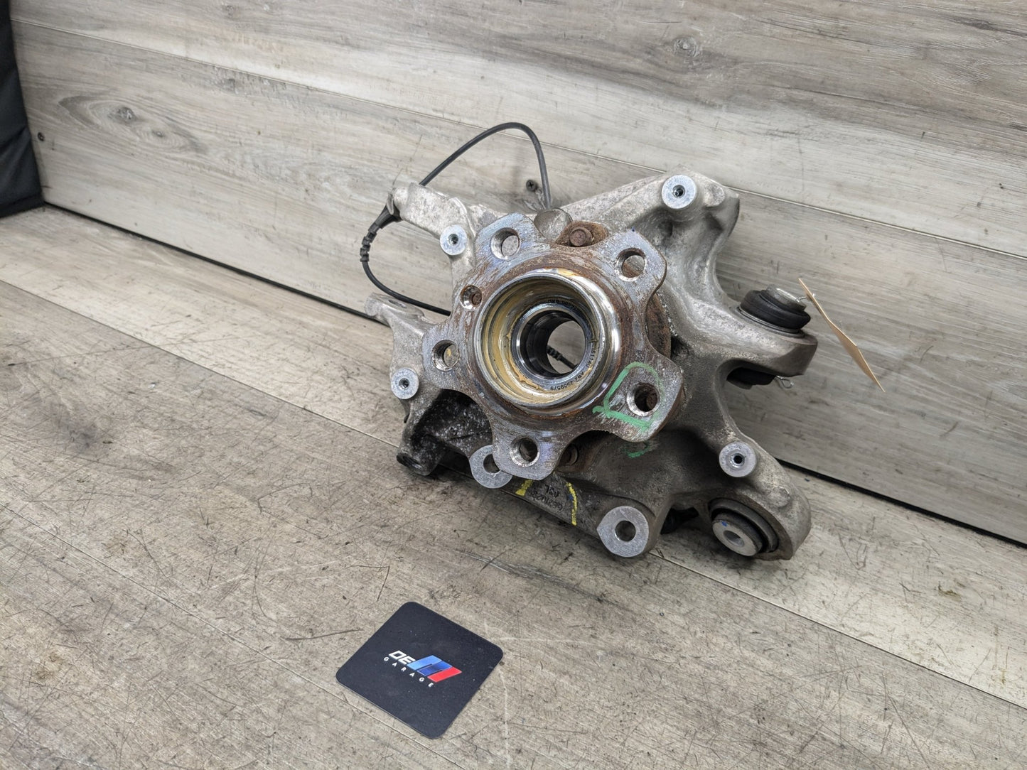 18-21 OEM BMW G01 X3 REAR Left Driver Side Knuckle Wheel Hub Spindle Bearing