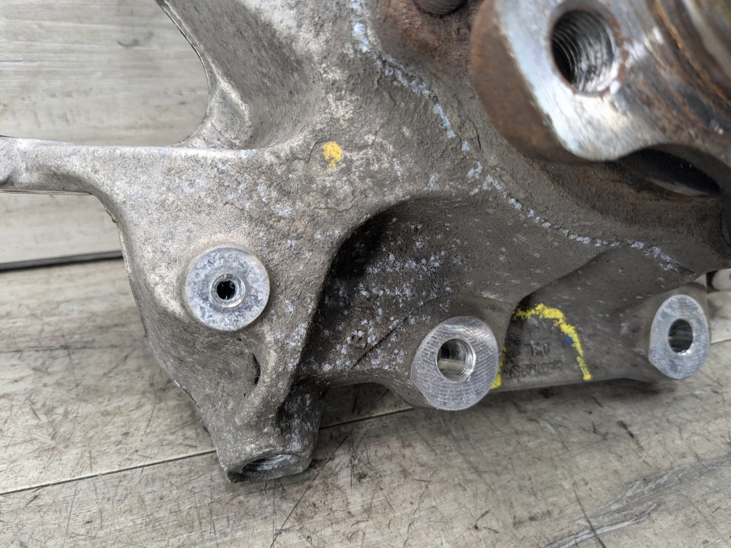 18-21 OEM BMW G01 X3 REAR Left Driver Side Knuckle Wheel Hub Spindle Bearing