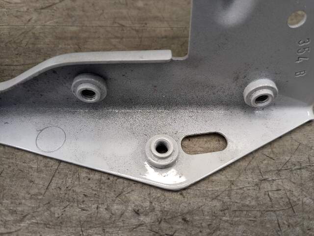 19-24 OEM BMW G29 Z4 Front Left Driver Side Fender Holder Bracket SET