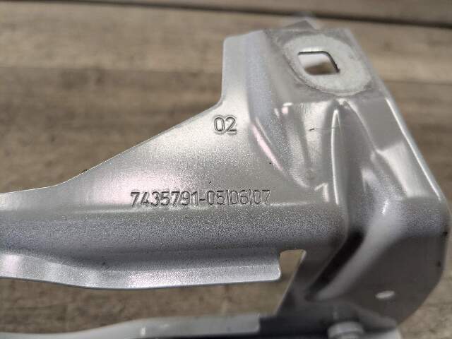 19-24 OEM BMW G29 Z4 Front Left Driver Side Fender Holder Bracket SET
