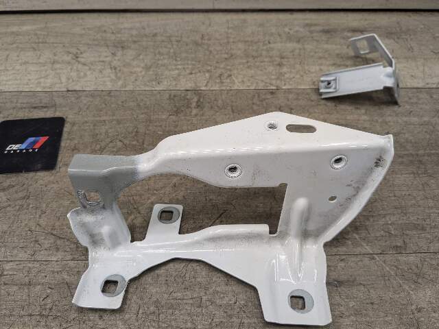 19-24 OEM BMW G29 Z4 Front Left Driver Side Fender Holder Bracket SET