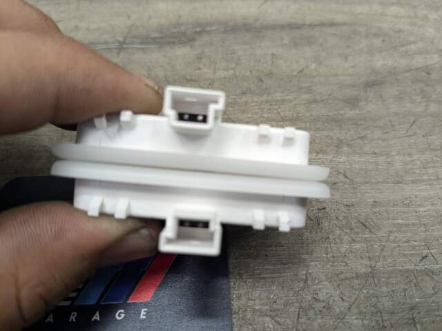 OEM BMW G20 330 M340 Left Right Sun Visor Vanity Overhead Light LED