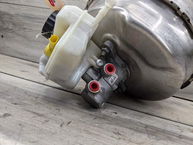 18-20 OEM BMW G30 M550 Power Brake Booster Master Cylinder Assembly w/ Reservoir