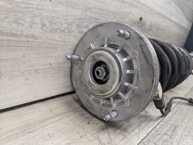 17-23 OEM BMW G30 M550 Rear Left Driver Side Strut Shock Absorber w/ Spring VDC