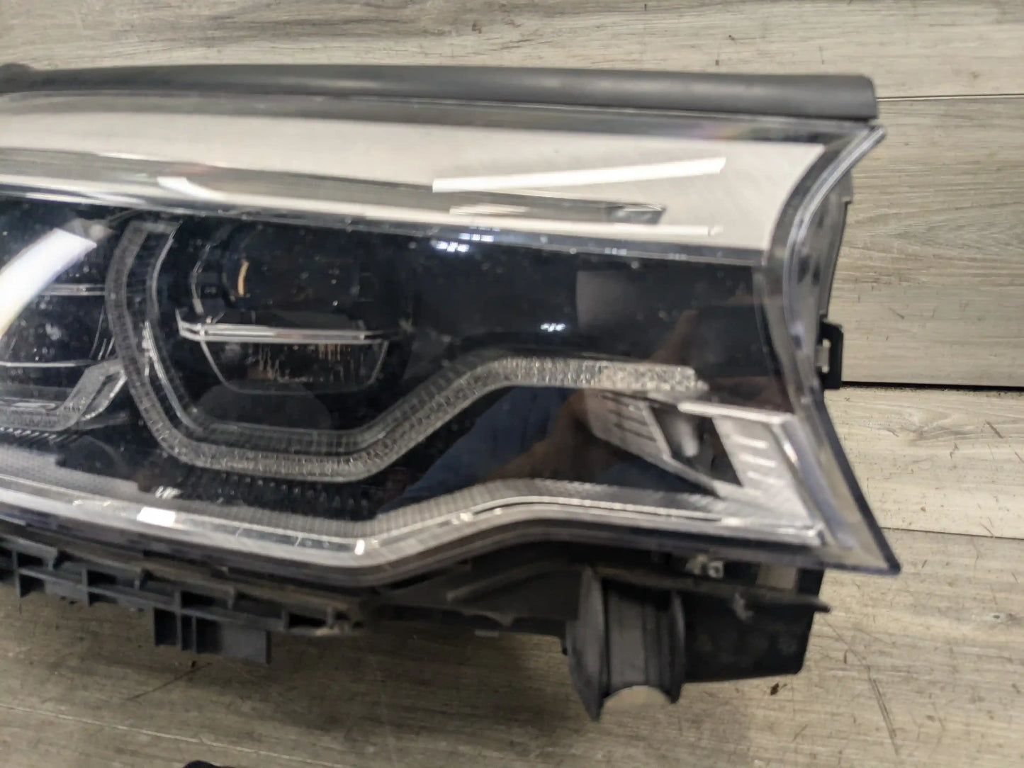 17-20 OEM BMW F90 G30 540 M550 M5 Right Passenger ICON LED Adaptive Headlight
