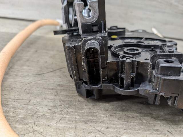 OEM BMW G05 G06 G07 G12 G16 G30 Rear RIGHT Door Soft Lock System Latch Actuator