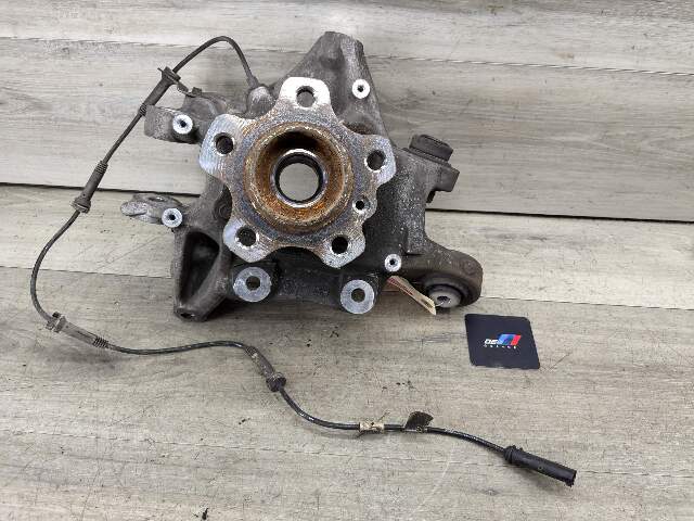17-23 OEM BMW G30 530 540 M5550 REAR Left Drive Side Hub Knuckle Bearing Carrier