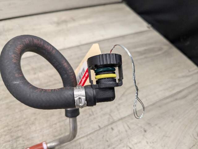 OEM BMW G11 G12 G30 M550 750 Alpina B7 Engine N63R Vacuum Hose Tube Pipe Line