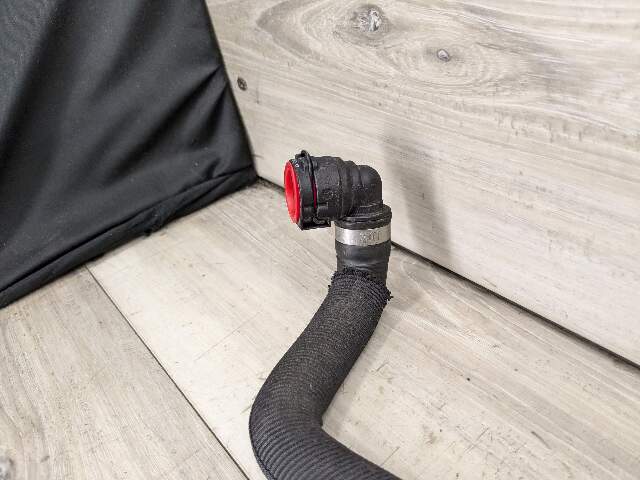 OEM BMW G11 G12 G30 M550 750 Engine N63R Water Pump Coolant Hose Tube Pipe