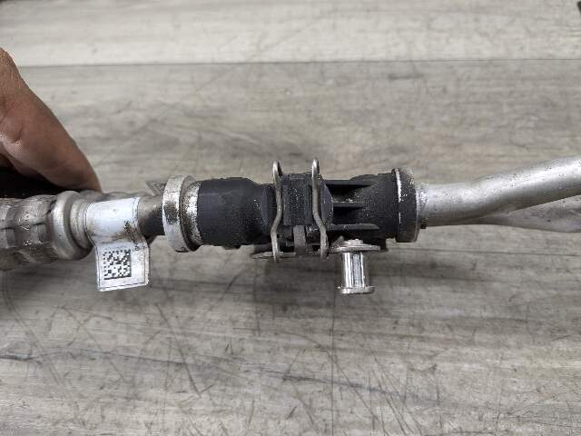 16-19 OEM BMW F90 G12 750 G30 M550 AT Transmission Oil Cooler Line Return Flow