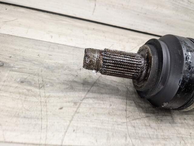 07-13 OEM BMW E88 E90 E82 DCT / MT Rear Right Axle Output Half Shaft Assembly
