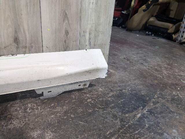 NOTE* OEM BMW F32 F33 440 Right Passenger M-SPORT Side Skirt Rocker Panel White