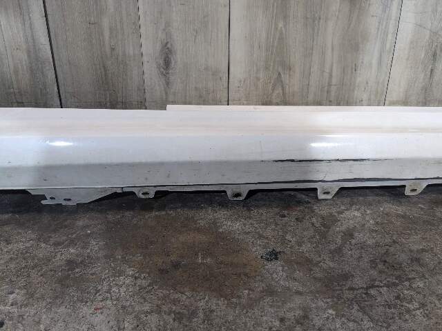 NOTE* OEM BMW F32 F33 440 Right Passenger M-SPORT Side Skirt Rocker Panel White