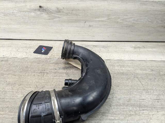 16-19 OEM BMW G11 G12 G30 750 Engine N63 Front Left Side Air Intake Hose Cyl 5-8
